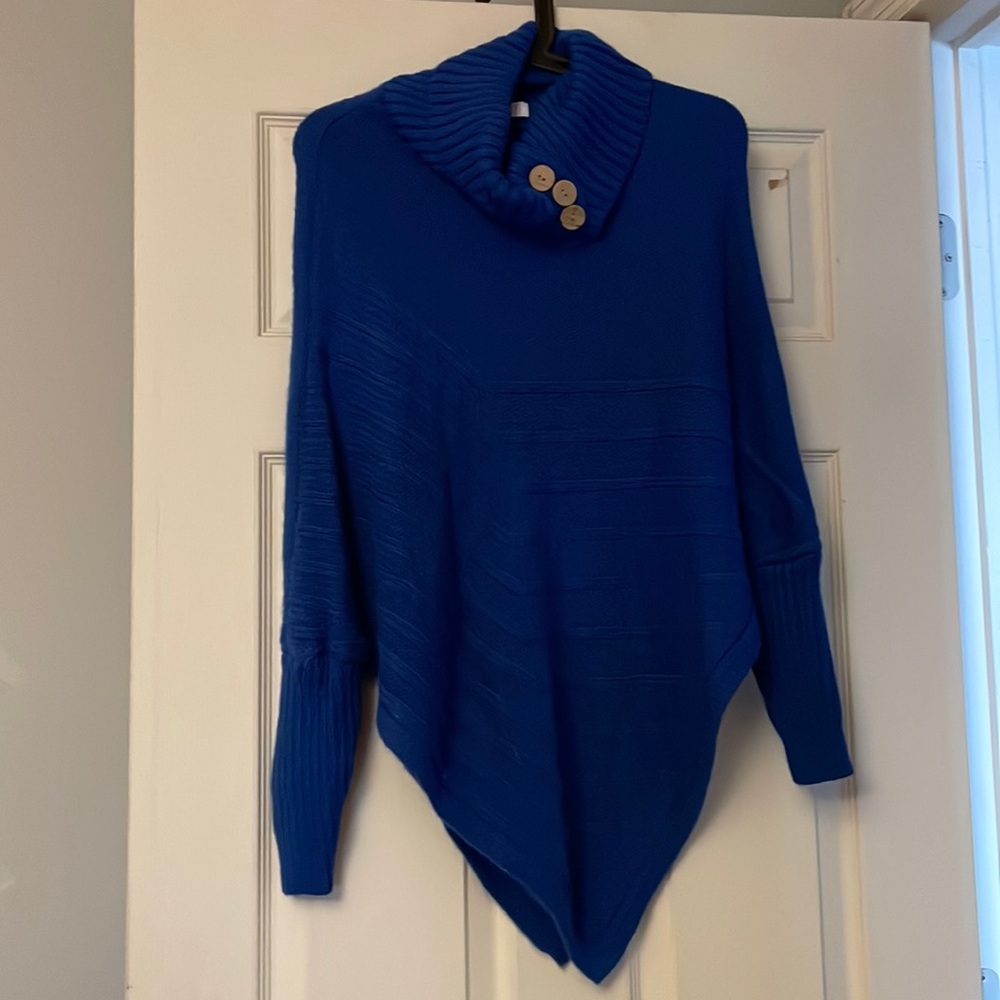 Womens blue poncho